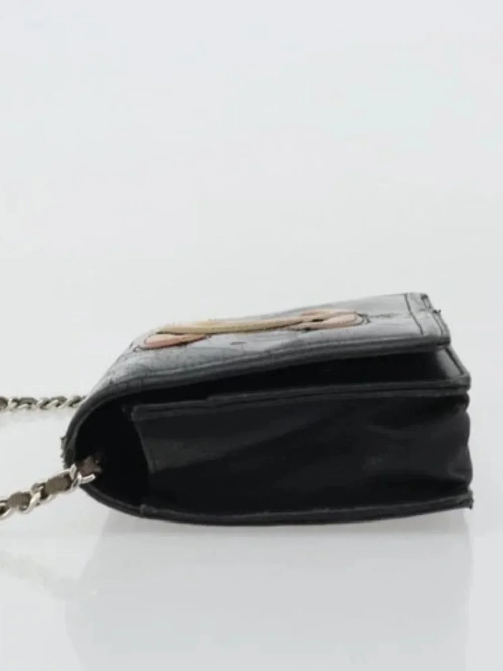 CHANEL brand	chanel color	black